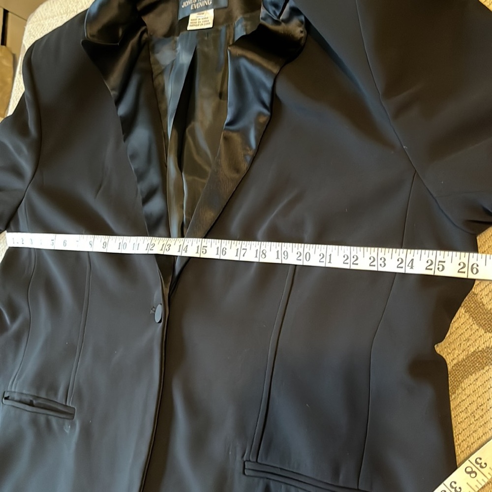 Jones New York Black Satin Lapel Blazer - Picture 6 of 15